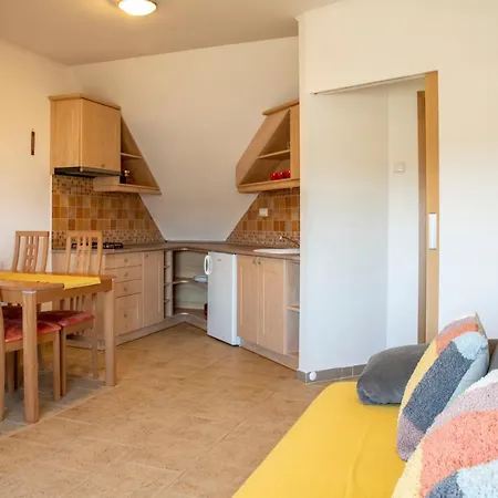 Lejlighed Dollar Apartman Orfű